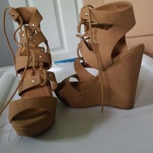Brown above ankle strappy wedges